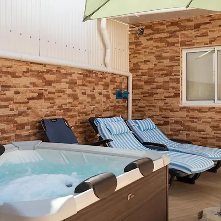 Zurrinha Holidays Whit Jacuzzi Quarteira Exterior foto