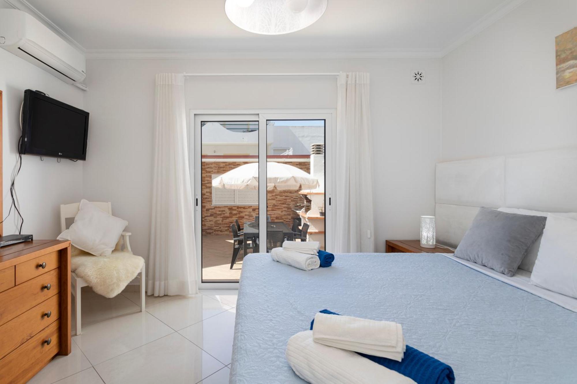 Zurrinha Holidays Whit Jacuzzi Quarteira