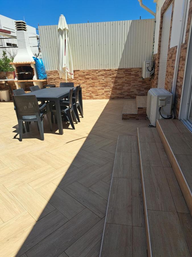 Zurrinha Holidays Whit Jacuzzi Quarteira