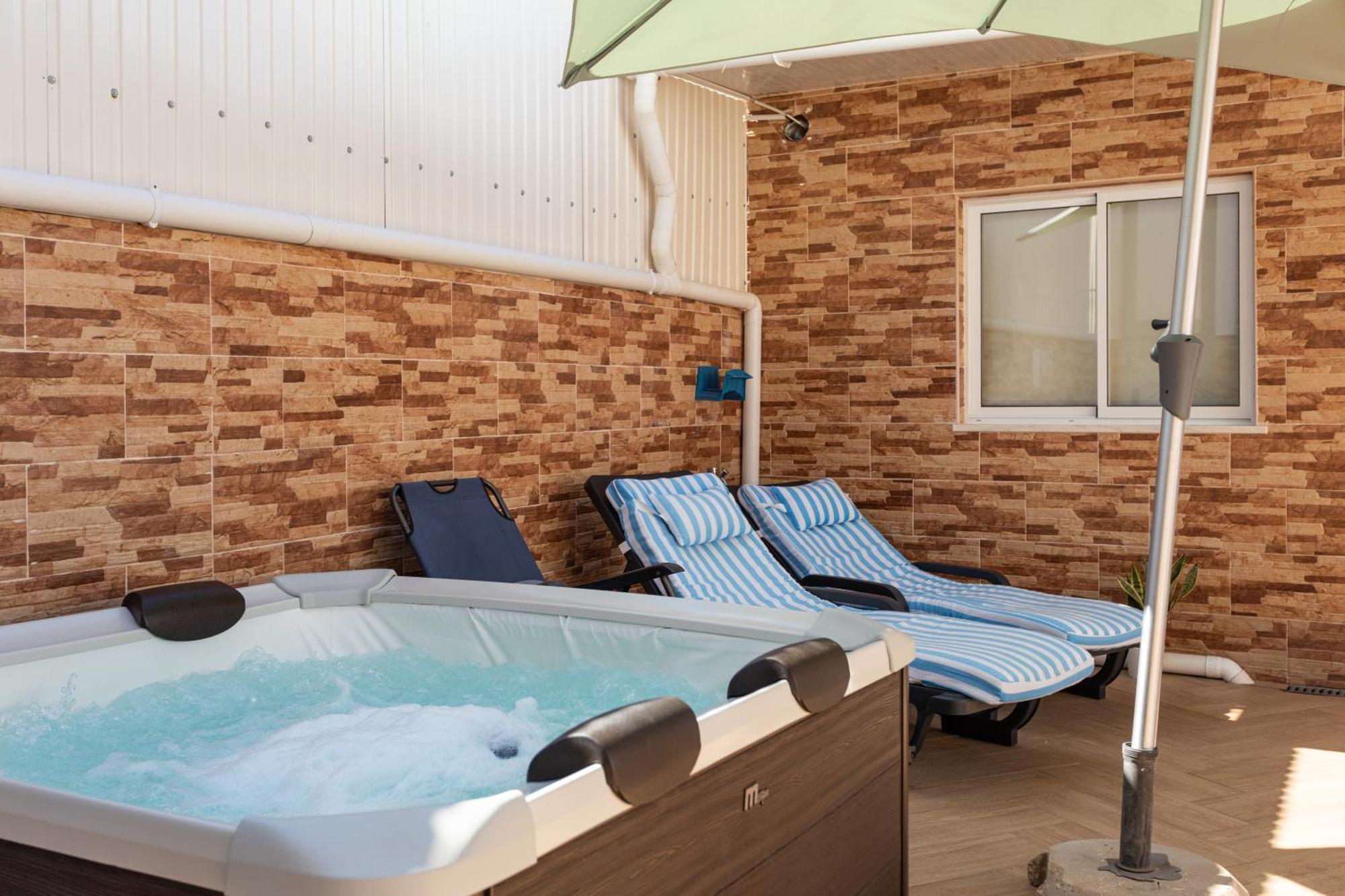 Zurrinha Holidays Whit Jacuzzi Quarteira